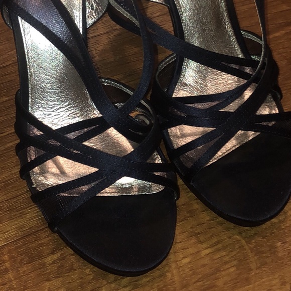 High heels - Picture 2 of 3